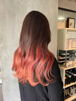 ロング 横山 奈央のヘアスタイル