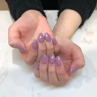 ネイル Raviy  新宿店所属・わたなべ あやかのネイルデザイン