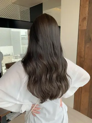 ロング レイヤー/顔周り カット/松岡 祥利のヘアスタイル