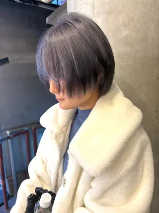 ショート ケアブリーチ/ エクステ/レイヤーのヘアスタイル