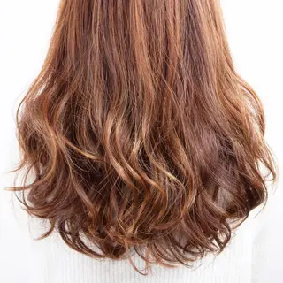 ミディアム セミロング ロング カラー パーマ 山野井 誠のヘアスタイル