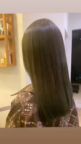 セミロング カラー ショート/ボブ/透明 感カラー/高橋あみのヘアスタイル