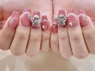 ネイル LE REVE Hinaのネイルデザイン
