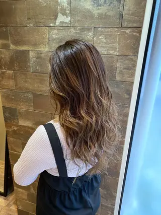 ロング カラー ヘアアレンジ Belle hair Design青野大貴のヘアスタイル