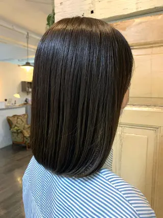 ミディアム カラー 松嶋 歩のヘアスタイル