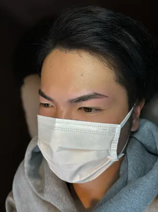 メンズ アイブロウ メンズ専門眉毛サロン Re:gidの眉毛・アイブロウイメージ