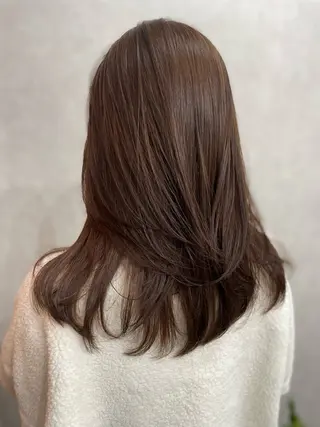 セミロング カラー AIRI layer cut hairのヘアスタイル