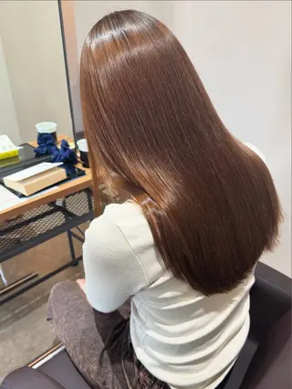 セミロング ✨艶ブリーチカラー✨ ✨艶髪ストレート✨のヘアスタイル