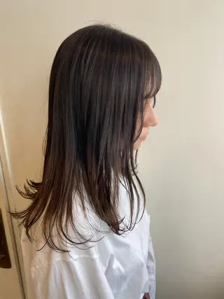 ミディアム カラー salowin渋谷kitaya park前所属・RIKA韓国ヘア/く びれヘア/上品カラーのヘアスタイル