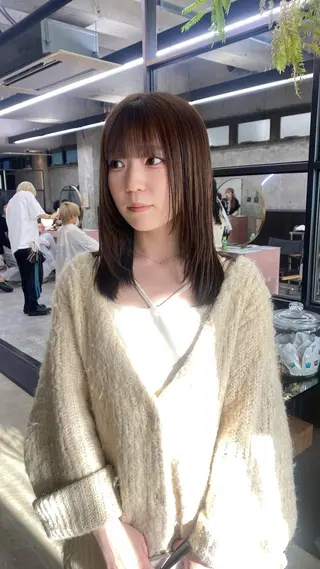 セミロング 暖色カラー/オリーブ /ミニボブ/白柳美空のヘアスタイル