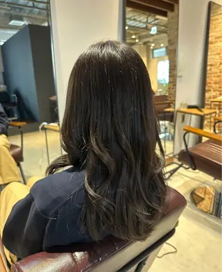 セミロング 舟崎 里咲のヘアスタイル