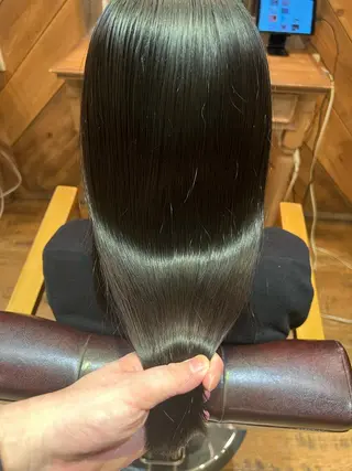 セミロング カラー 韓国🇰🇷レイヤー 映える顔周り🩷のヘアスタイル