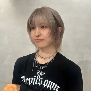 ショート カラー 透明感カラー🫧 ベージュ✴︎meiのヘアスタイル