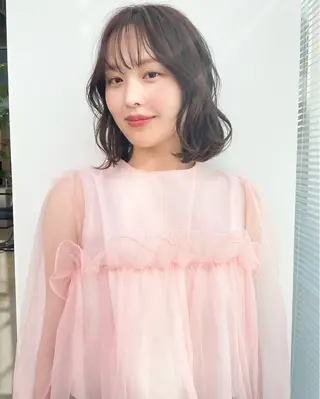 ミディアム 金本 麗美のヘアスタイル
