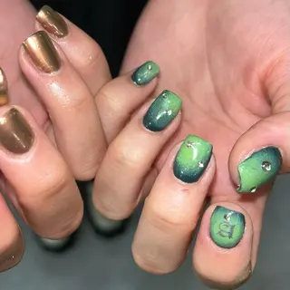 ネイル 🪐富島彩夏 /海外nail🪐のネイルデザイン