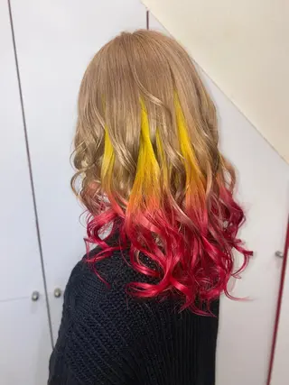 セミロング ゆぴ☾‪/推しカラー /ハイトーンのヘアスタイル