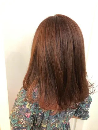 セミロング カラー uni（ウニ）所属・西村 有紗のヘアスタイル