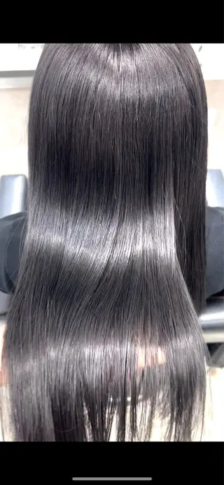 ロング カラー MOE🌙 博多ハイトーンのヘアスタイル