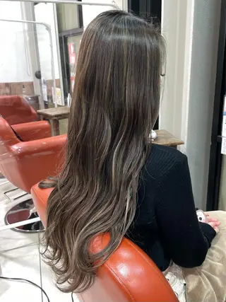 ロング カラー 井上 武輝のヘアスタイル