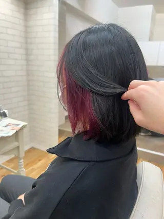 ショート 透明感カラー/牧内 楓/インナーカラーのヘアスタイル