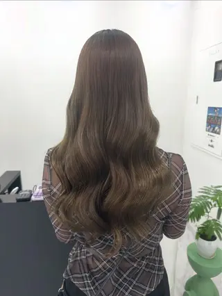 ロング Mi9non /山口 梨里花のヘアスタイル