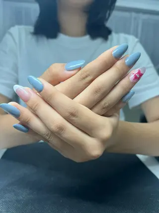 ネイル Emiネイルサロン＆スクール所属・Go kaienのネイルデザイン