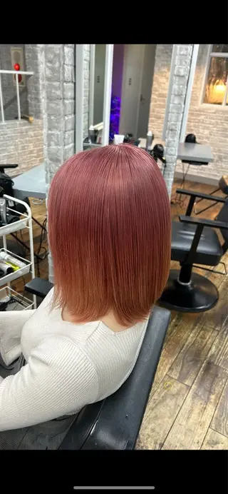 ミディアム カラー ブリーチカラー💙 𝗠𝗜𝗞𝗨のヘアスタイル