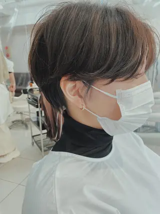 ショート カラー AGU akariのヘアスタイル