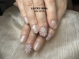 ネイル LUCKY NAILのネイルデザイン