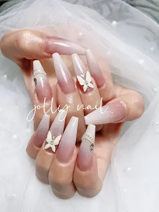 ネイル Gloss nail salonジェル＆長さだし専門店所属・Meri💅ジェル& チップ長さだし専門のネイルデザイン