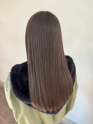 ロング カラー 前田 美桜のヘアスタイル