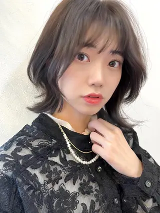 ミディアム レイヤーカット ✨️進藤ひかりのヘアスタイル