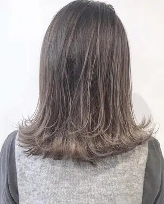 ミディアム カラー 🦄インナーカラー 🦄貫井彩花のヘアスタイル