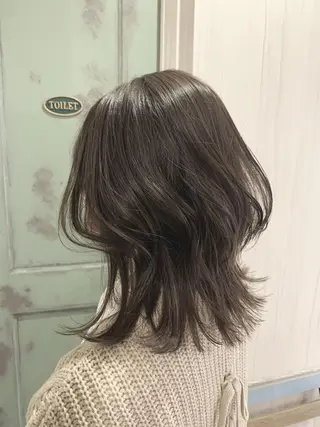 パーマ カラー セミロング 嶋村夏実🌼レイヤー 🌸白髪ぼかしのヘアスタイル