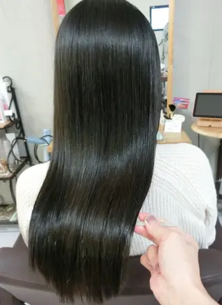 ロング パーマ ma cherie 三浦直美のヘアスタイル