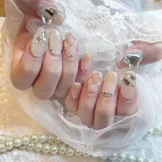 ネイル fiore nail 🦋のネイルデザイン