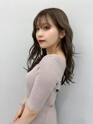 セミロング カラー 最高級髪質改善 🦄ブリーチYUGOのヘアスタイル