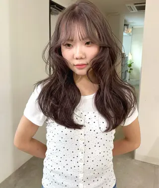 ロング カラー mizuki/ピンク ベージュ.レイヤーのヘアスタイル