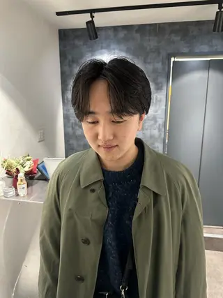 ミディアム パーマ メンズ SALOWIN 原宿 iori所属・💈センターパート パーマ特化💈雄太のヘアスタイル