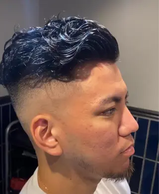 ショート 新宿スキンフェード 佐藤京介のヘアスタイル