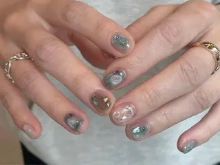 ネイル ホアン シュリンのネイルデザイン