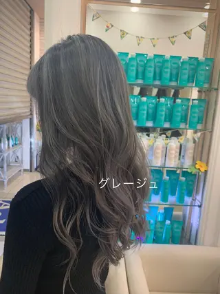 ロング 大澤 碧のヘアスタイル