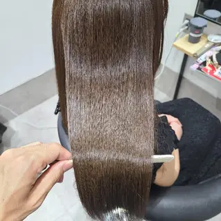 ロング GO TODAYシェアサロン岡山店所属・🎗️髪質改善・美髪 艶髪🥇小西邦生のヘアスタイル