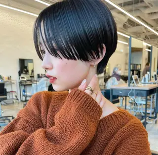 ショート 高円寺/艶カラー/ レイヤーカットのヘアスタイル