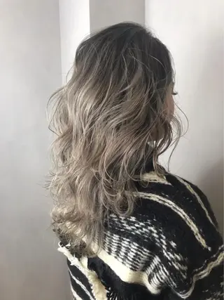 ロング カラー L’atelier BROCANTE (ラトリエ ブロカント)所属・BROCANTE立川 karasawa.nのヘアスタイル