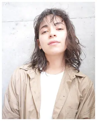 ミディアム パーマ 小田川 竜也のヘアスタイル