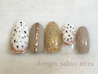 ネイル デザインサロン attra 本八幡店のネイルデザイン