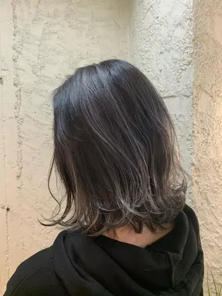 セミロング 髪質改善ストレート/ ブリーチ／渋谷　福田のヘアスタイル