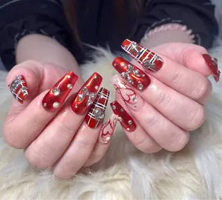 ネイル Nail&eye Belire 新宿のネイルデザイン