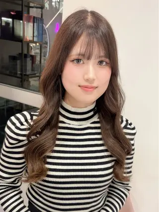 ロング カラー AYU/ハイトーンカ ラー/ヘアアレンジのヘアスタイル